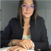 Diplômée d’un Master de droit international et européen à l’université d’Angers et d’un DU Études et pratiques judiciaires à l’université Paris I Panthéon-Sorbonne, je suis disponible sur Nantes pour accompagner de jeunes étudiants en droit et transmettre
